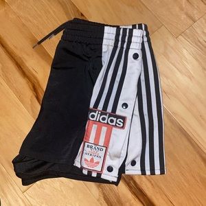 Vintage adidas shorts